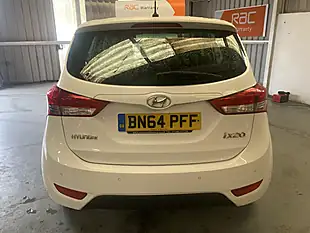 Used 2014 Hyundai IX20 Active White - Interior and Exterior details 9