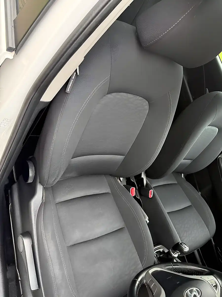 Used 2014 Hyundai ix20 Style White - Interior and Exterior details 18