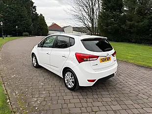 Used 2014 Hyundai ix20 Style White - Interior and Exterior details 5