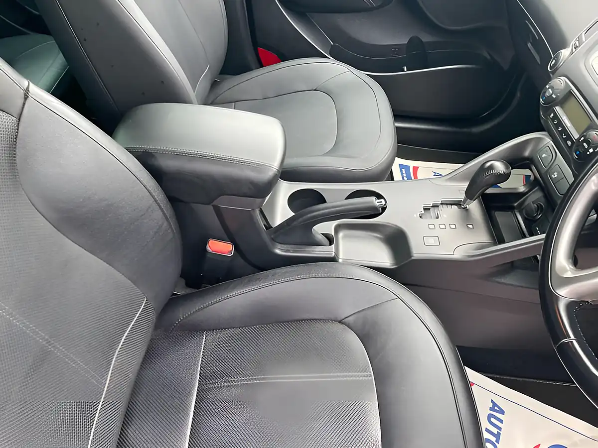 Used 2014 Hyundai ix35 Premium Grey - Interior and Exterior details 13