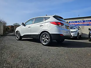 Used 2014 Hyundai IX35 S Silver - Interior and Exterior details 11