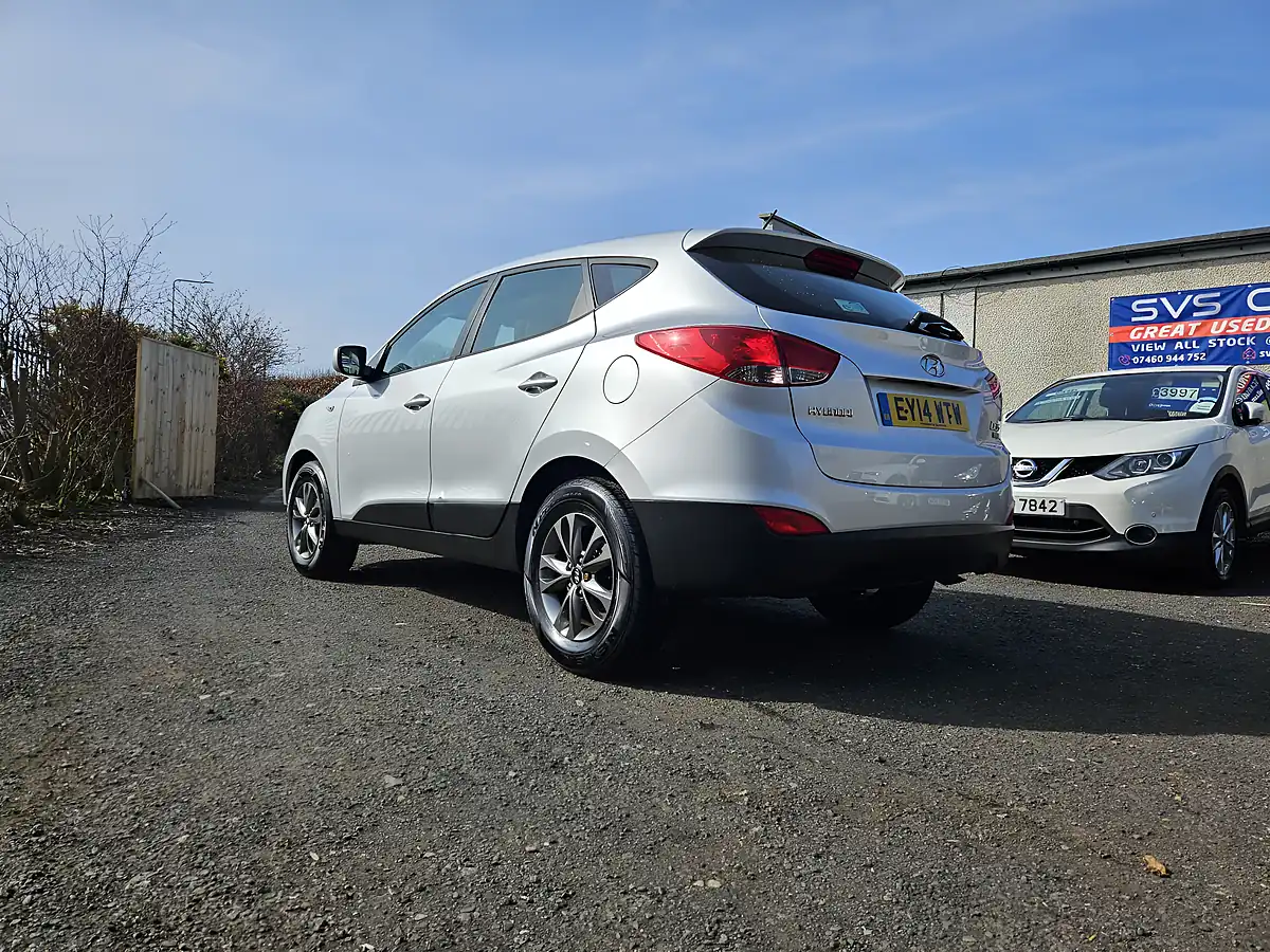 Used 2014 Hyundai IX35 S Silver - Interior and Exterior details 12