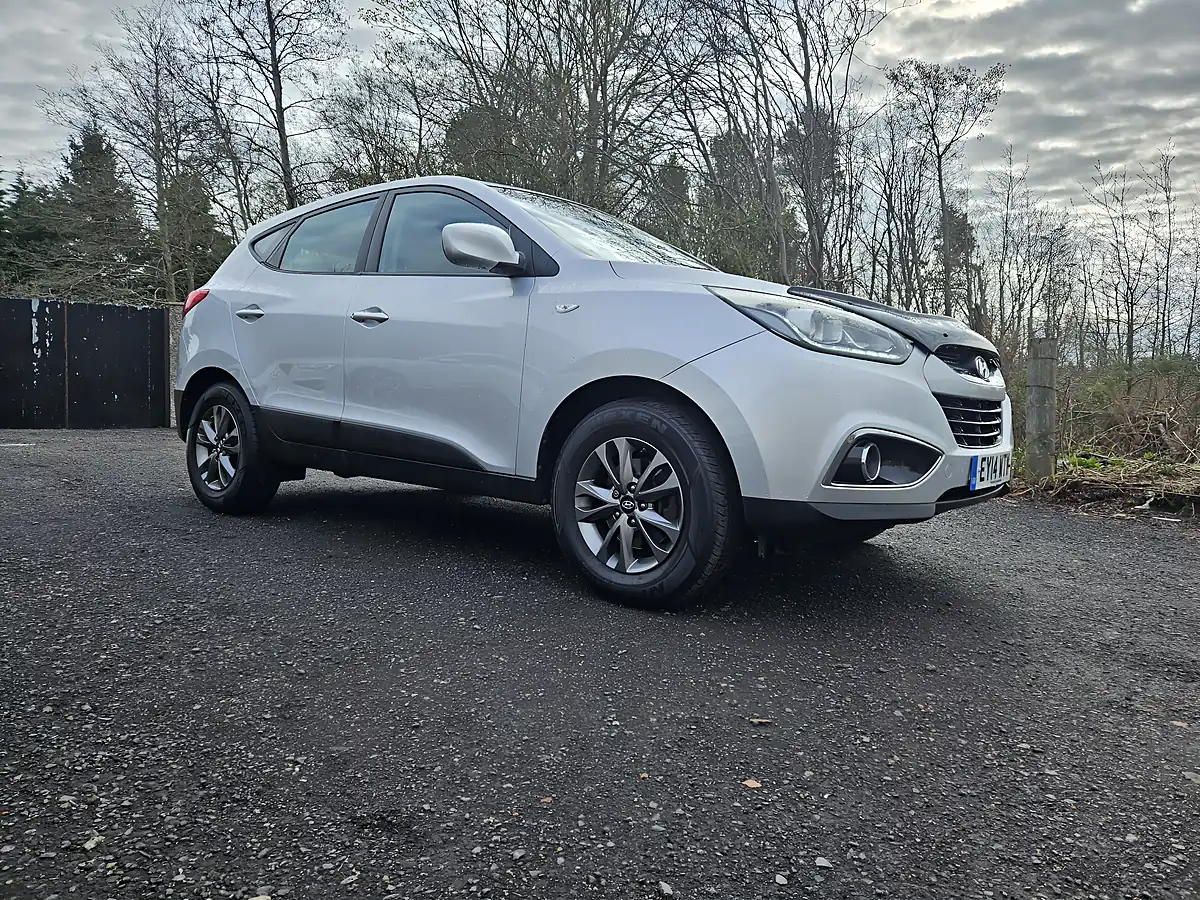 Used 2014 Hyundai IX35 S Silver - Interior and Exterior details 3