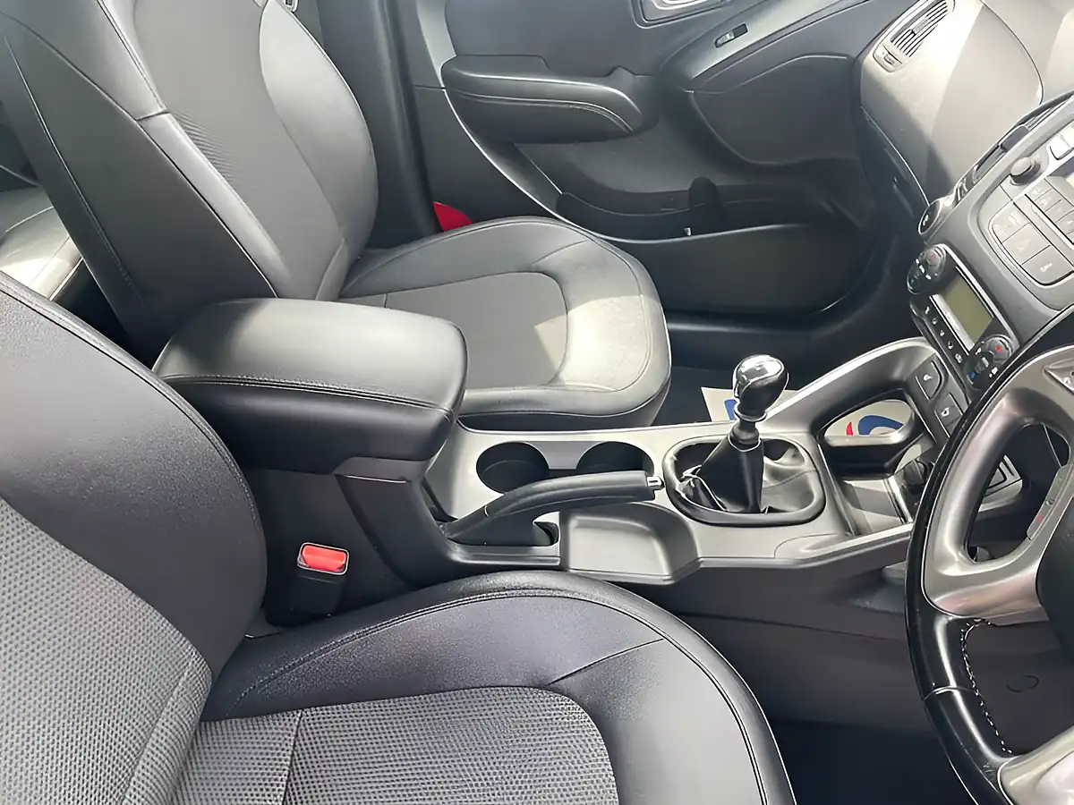 Used 2014 Hyundai ix35 Se Black - Interior and Exterior details 13