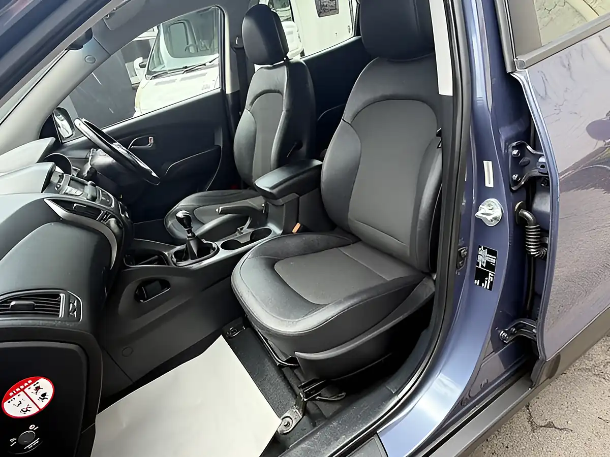 Used 2014 Hyundai Ix35 Se Blue - Interior and Exterior details 13