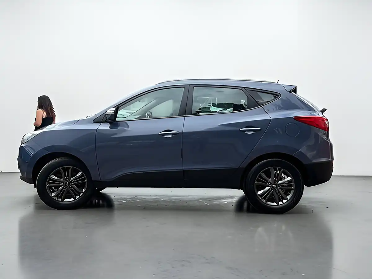 Used 2014 Hyundai Ix35 Se Blue - Interior and Exterior details 6