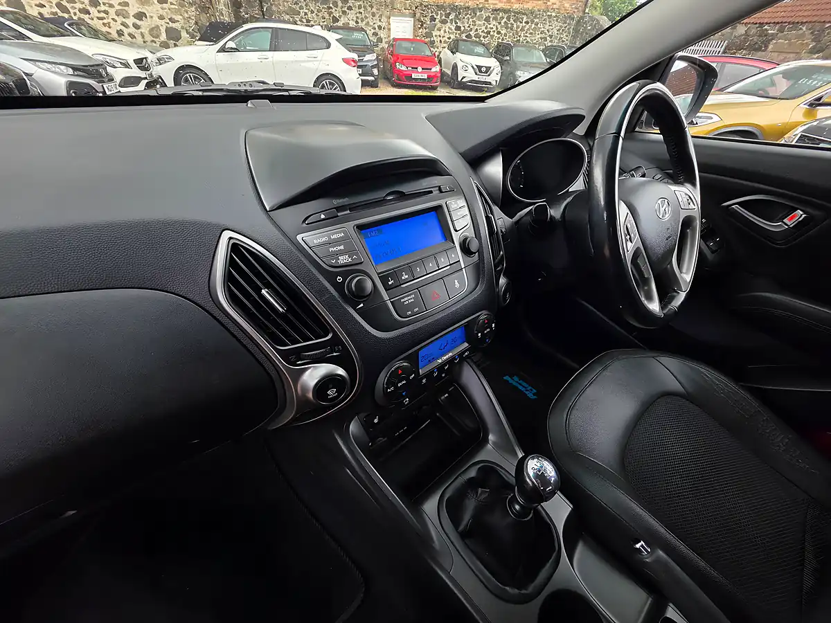 Used 2014 Hyundai IX35 Se Grey - Interior and Exterior details 11