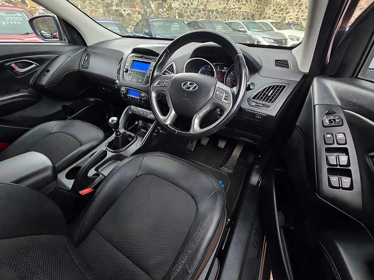 Used 2014 Hyundai IX35 Se Grey - Interior and Exterior details 8