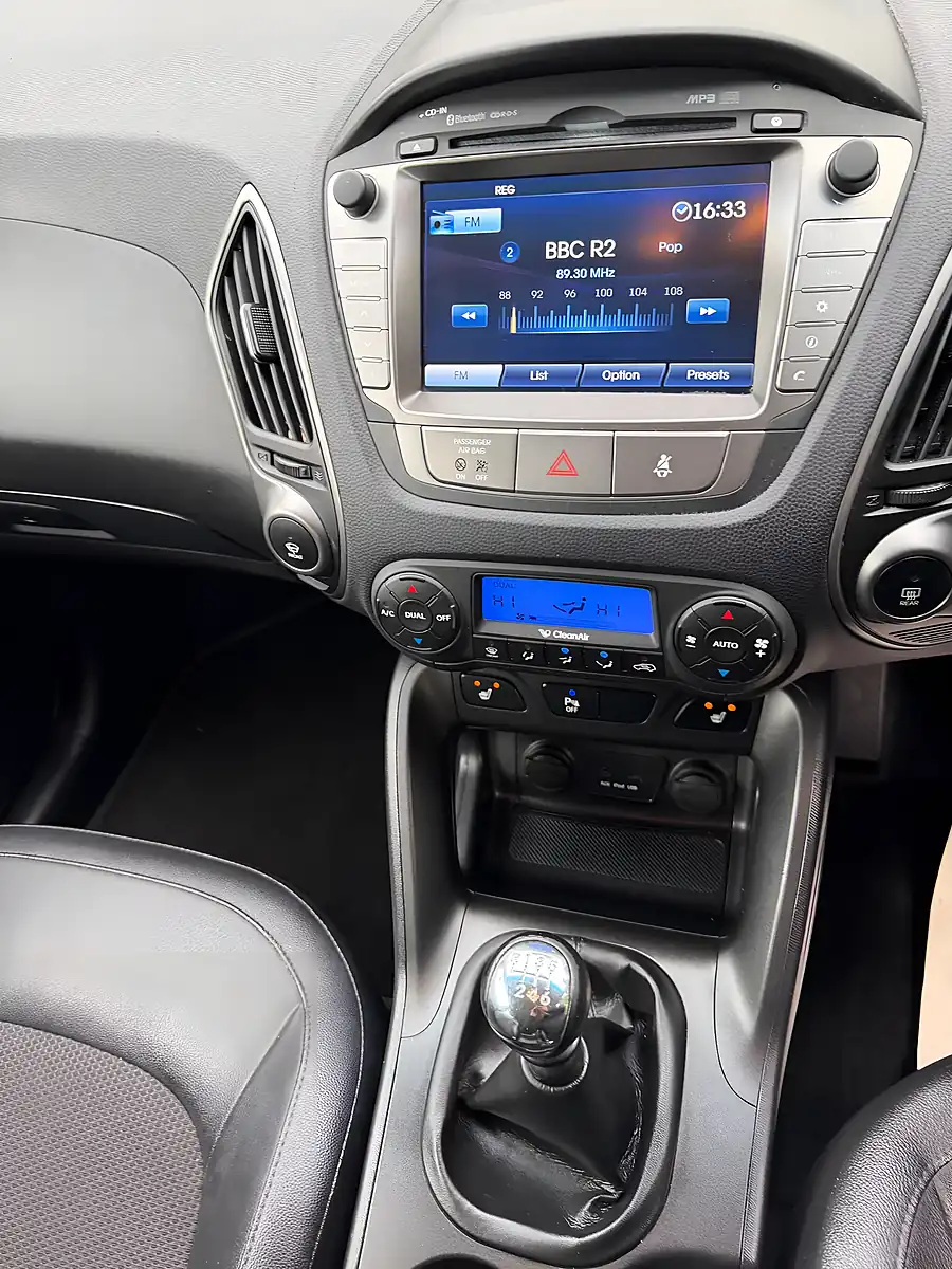 Used 2014 Hyundai IX35 Se Grey - Interior and Exterior details 15