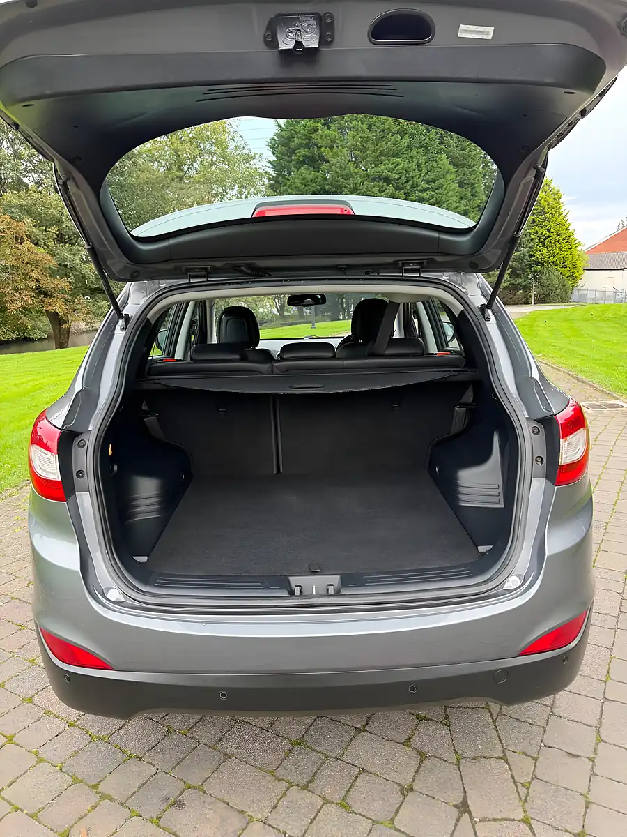 Used 2014 Hyundai IX35 Se Grey - Interior and Exterior details 17