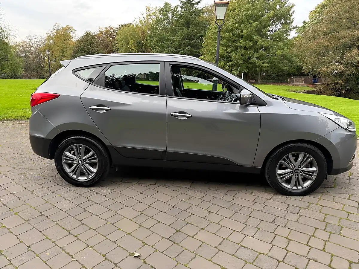 Used 2014 Hyundai IX35 Se Grey - Interior and Exterior details 3