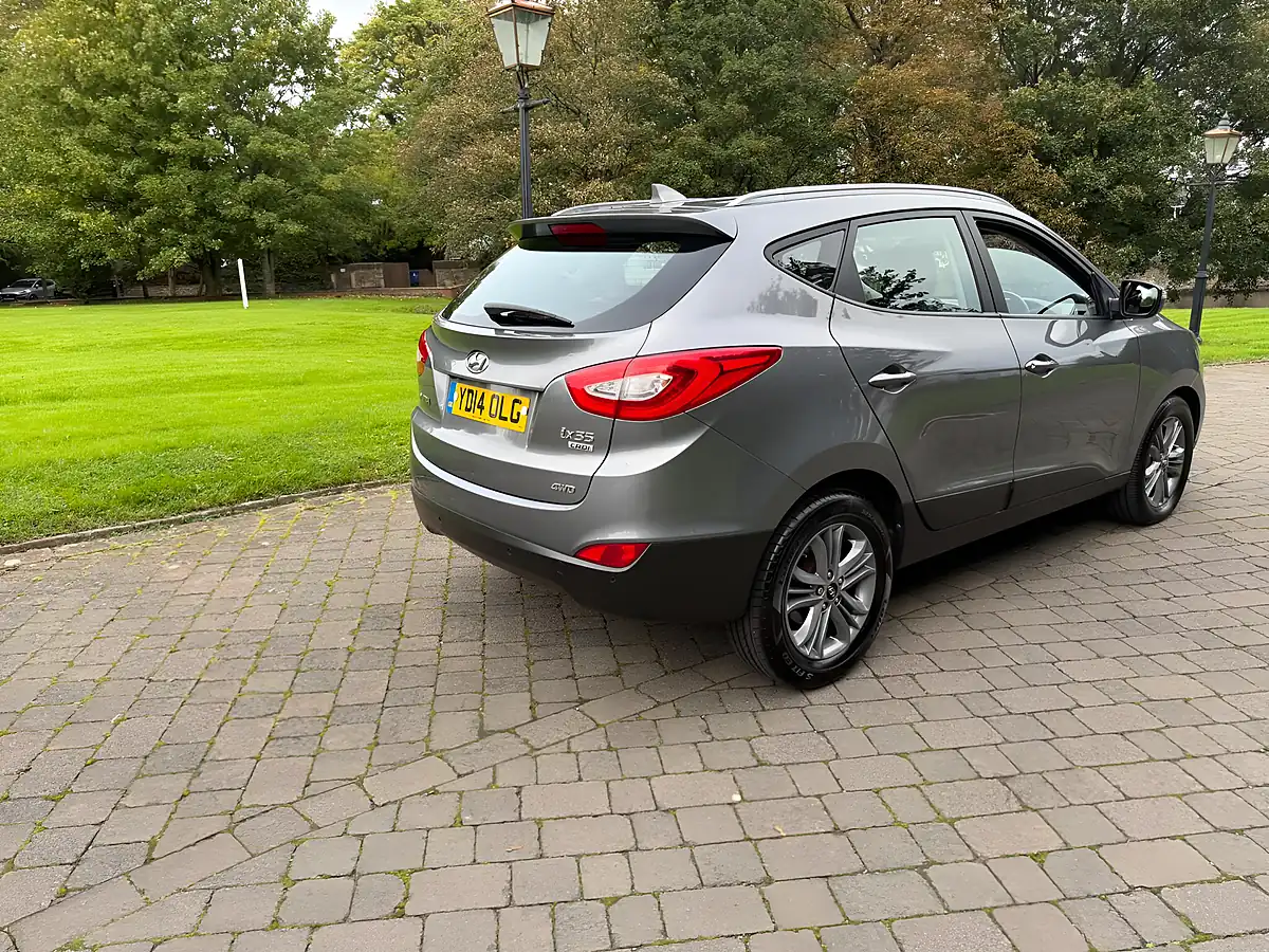 Used 2014 Hyundai IX35 Se Grey - Interior and Exterior details 4