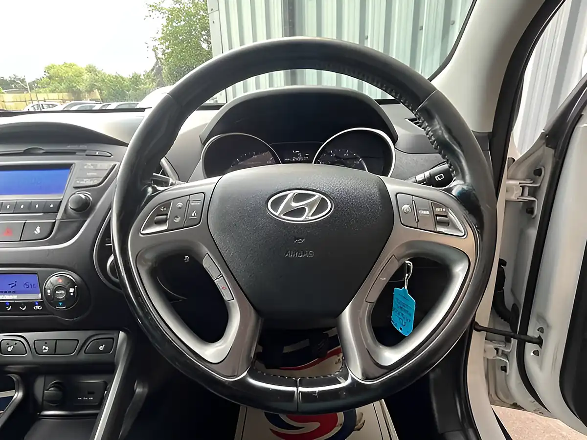 Used 2014 Hyundai Ix35 Se White - Interior and Exterior details 20