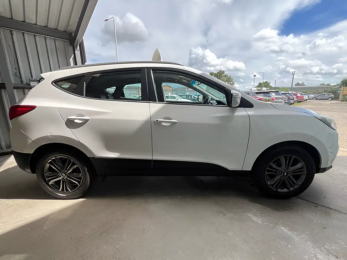 Used 2014 Hyundai Ix35 Se White - Interior and Exterior details 7