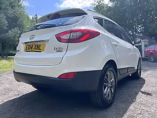 Used 2014 Hyundai IX35 Se White - Interior and Exterior details 12