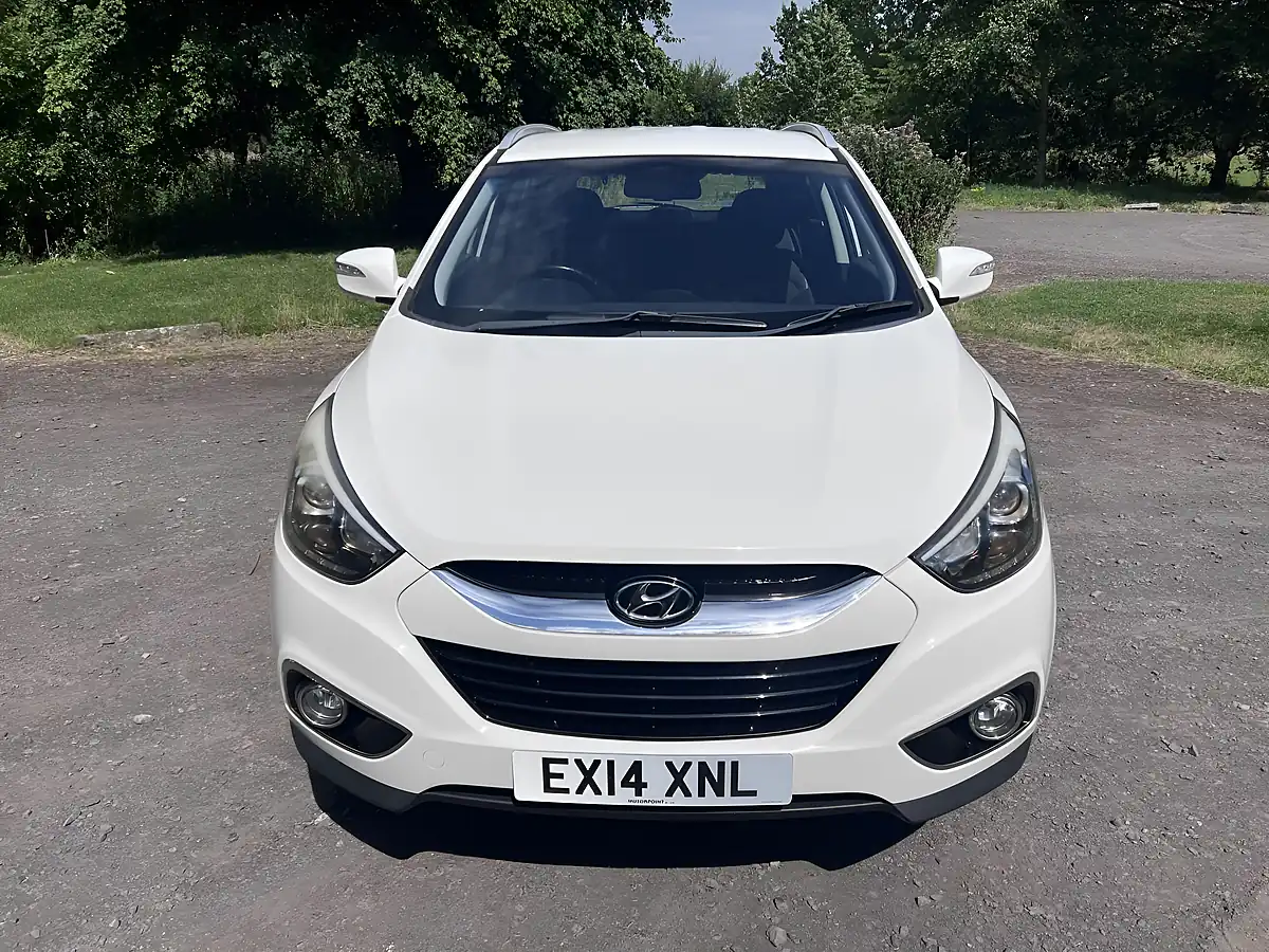 Used 2014 Hyundai IX35 Se White - Interior and Exterior details 8