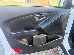 Used 2014 Hyundai IX35 Se White - Interior and Exterior details 12
