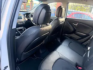 Used 2014 Hyundai IX35 Se White - Interior and Exterior details 13