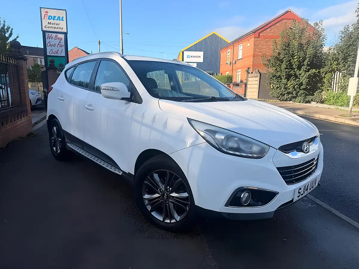Used 2014 Hyundai IX35 Se White - Interior and Exterior details 5