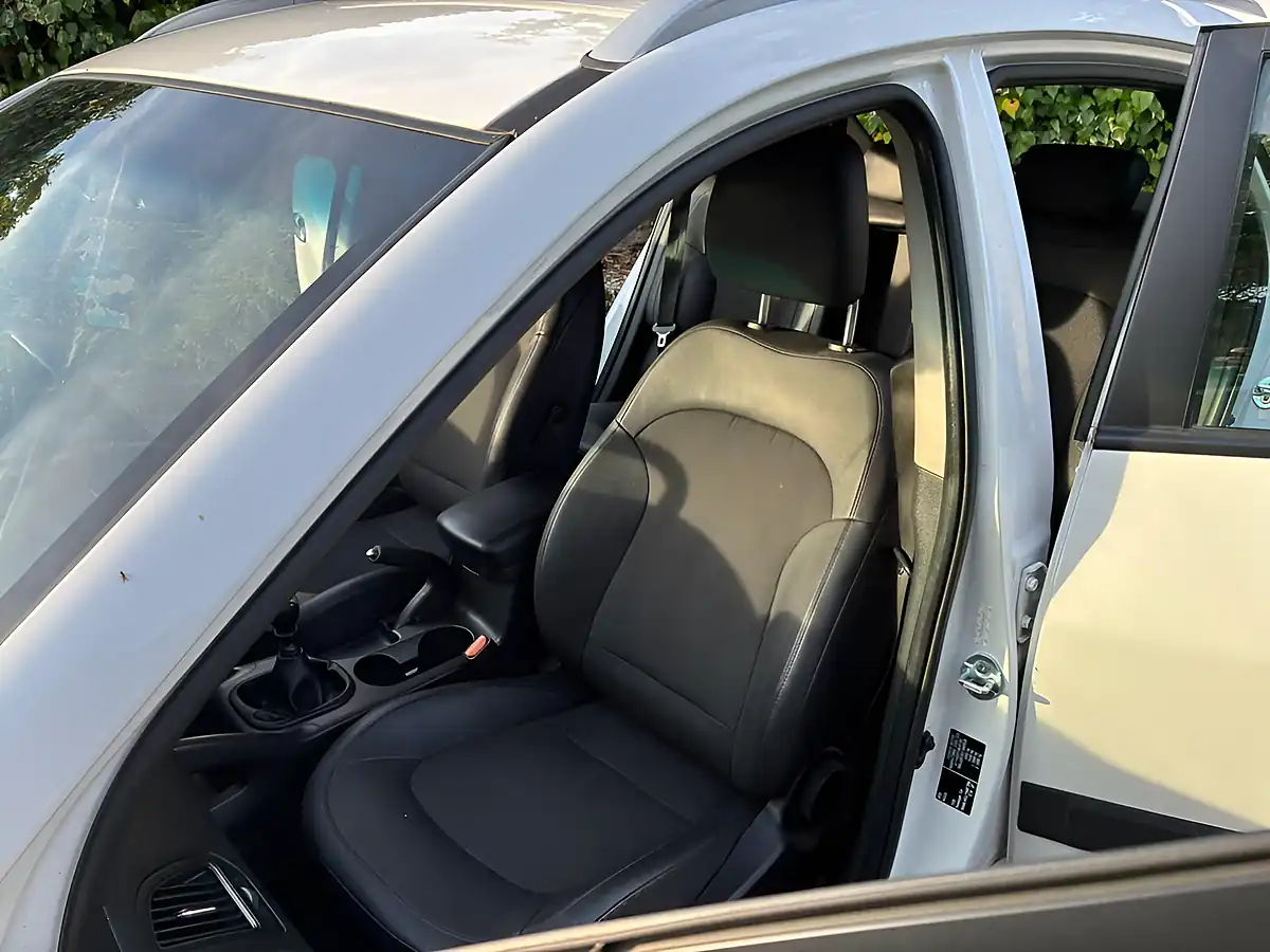 Used 2014 Hyundai Ix35 Se White - Interior and Exterior details 10
