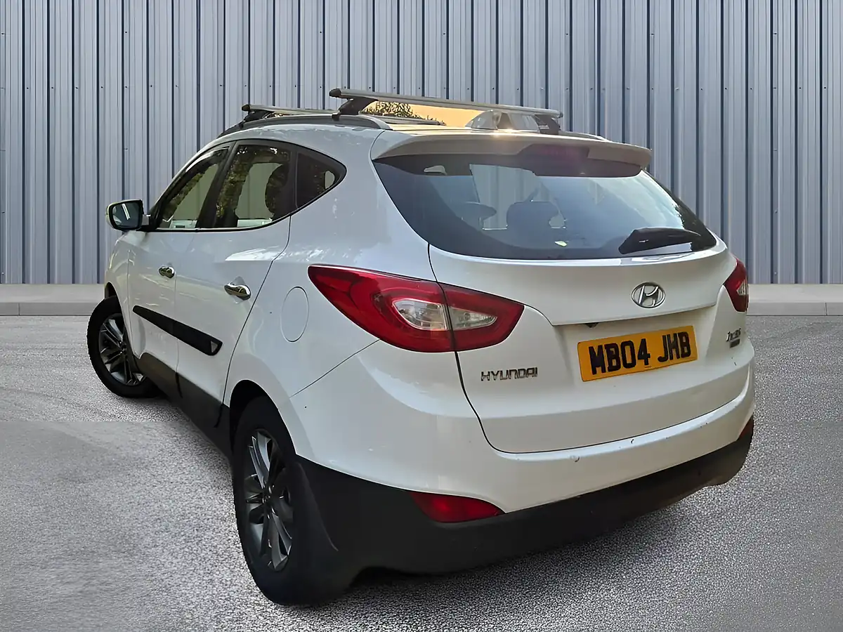 Used 2014 Hyundai Ix35 Se White - Interior and Exterior details 4