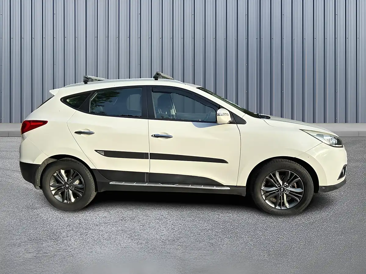 Used 2014 Hyundai Ix35 Se White - Interior and Exterior details 7