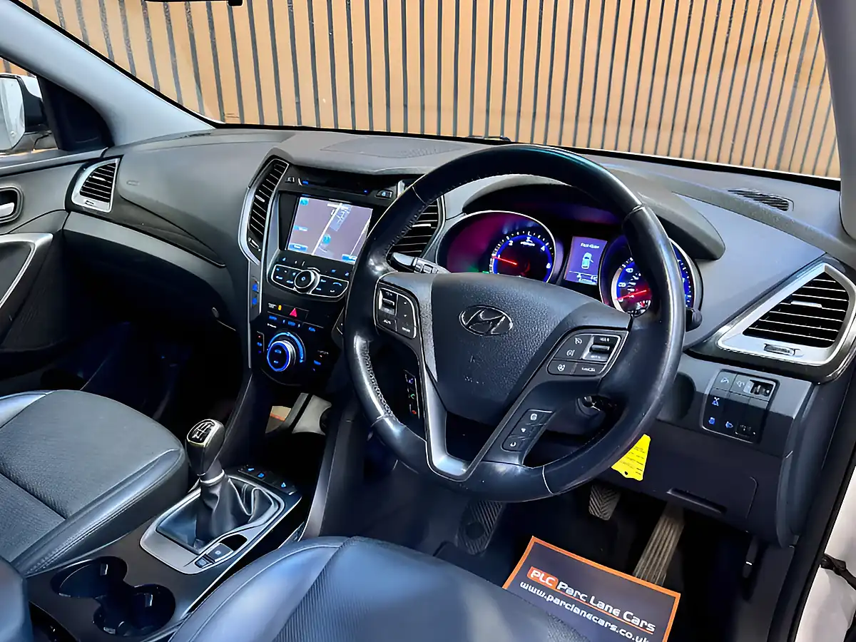 Used 2014 Hyundai Santa Fe Premium Creamy White - Interior and Exterior details 11