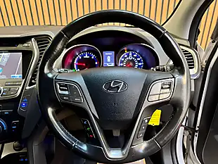 Used 2014 Hyundai Santa Fe Premium Creamy White - Interior and Exterior details 12