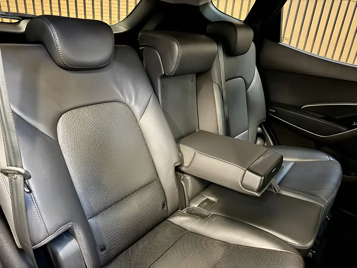 Used 2014 Hyundai Santa Fe Premium Creamy White - Interior and Exterior details 19