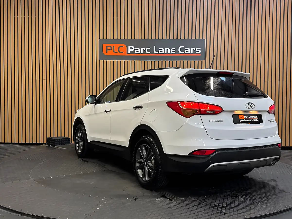 Used 2014 Hyundai Santa Fe Premium Creamy White - Interior and Exterior details 5