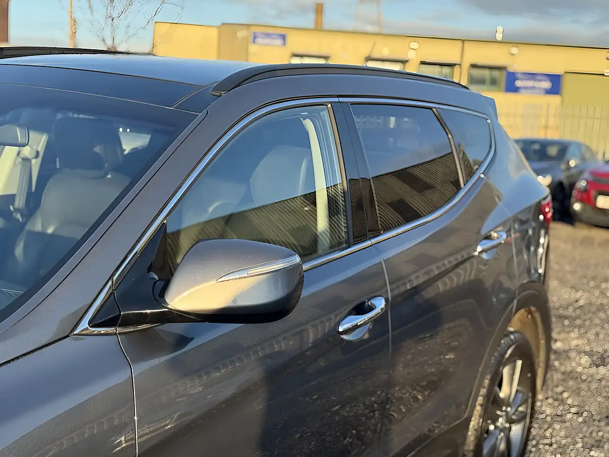 Used 2014 Hyundai Santa Fe Premium Se Silver - Interior and Exterior details 10