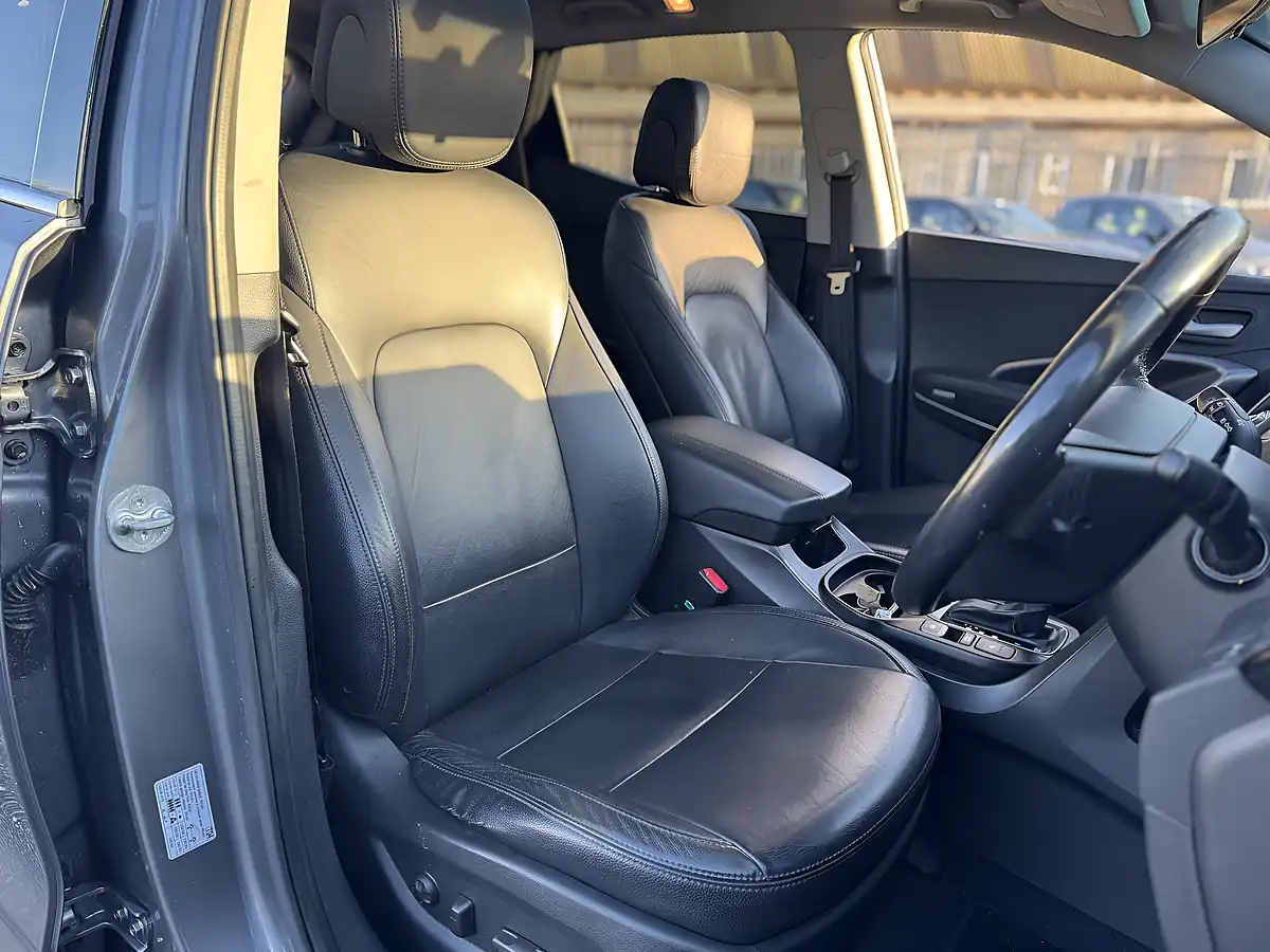 Used 2014 Hyundai Santa Fe Premium Se Silver - Interior and Exterior details 14