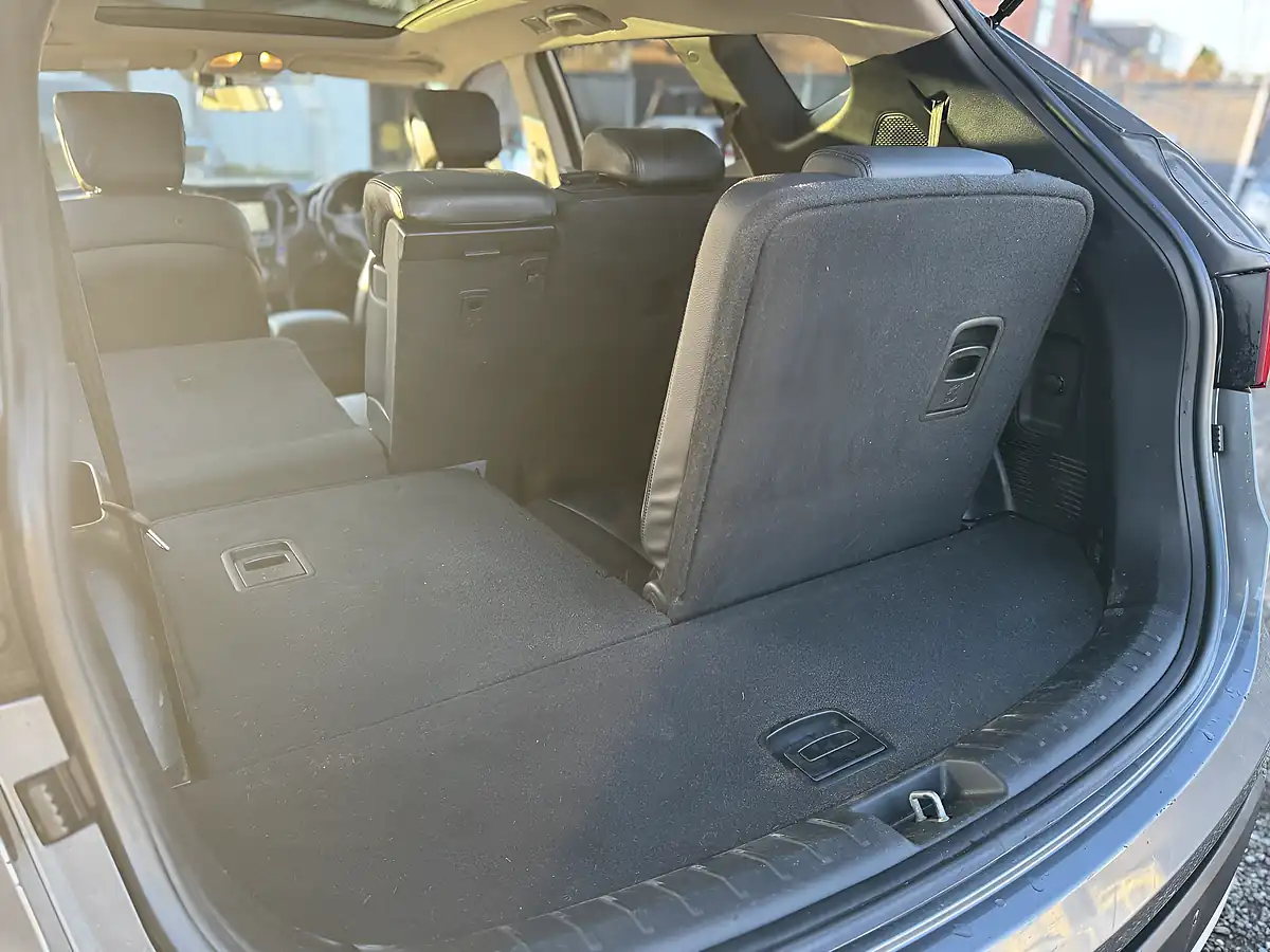 Used 2014 Hyundai Santa Fe Premium Se Silver - Interior and Exterior details 16