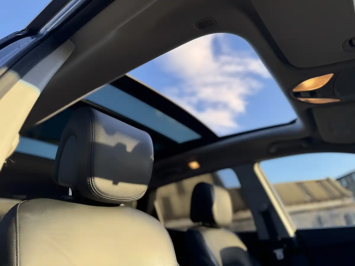 Used 2014 Hyundai Santa Fe Premium Se Silver - Interior and Exterior details 19