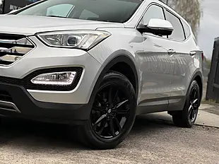 Used 2014 Hyundai Santa Fe Premium Silver - Interior and Exterior details 6