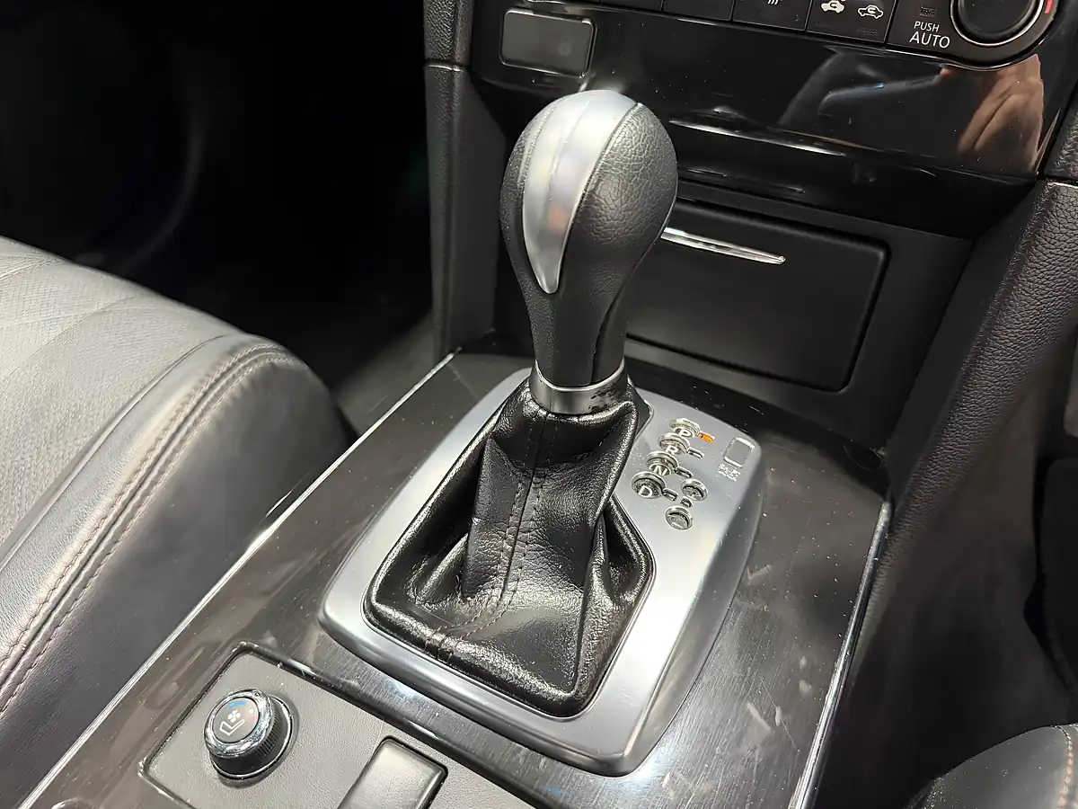 Used 2014 Infiniti QX70 GT Black - Interior and Exterior details 14