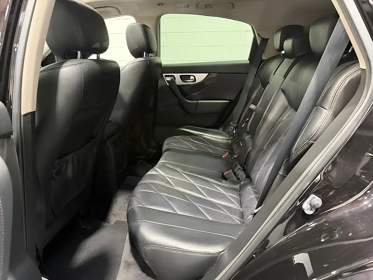 Used 2014 Infiniti QX70 GT Black - Interior and Exterior details 17