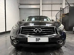 Used 2014 Infiniti QX70 GT Black - Interior and Exterior details 6