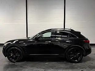 Used 2014 Infiniti QX70 GT Black - Interior and Exterior details 9