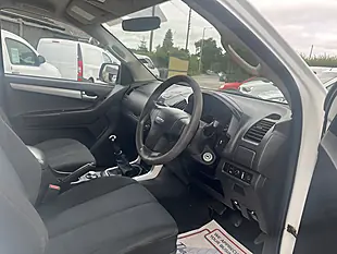 Used 2014 Isuzu D-Max Eiger White - Interior and Exterior details 3