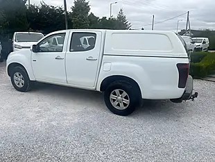 Used 2014 Isuzu D-Max Eiger White - Interior and Exterior details 9