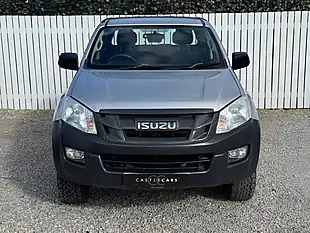 Used 2014 Isuzu D-Max Pickup Silver - Interior and Exterior details 3