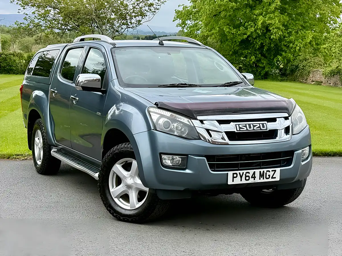 Used 2014 Isuzu D-Max Utah Grey - Front View