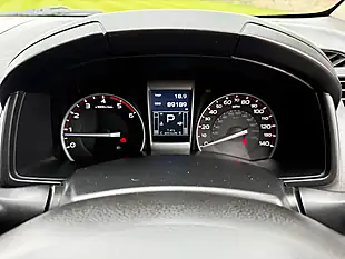 Used 2014 Isuzu D-Max Utah Grey - Interior and Exterior details 16