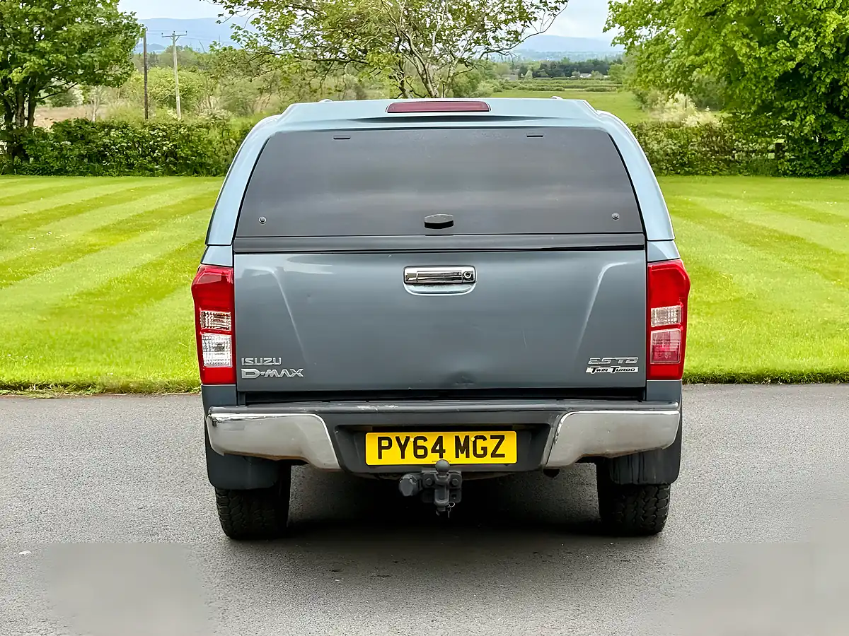 Used 2014 Isuzu D-Max Utah Grey - Interior and Exterior details 6