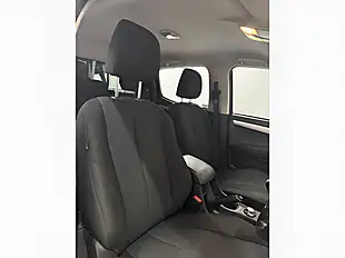 Used 2014 Isuzu D-Max Yukon Blue - Interior and Exterior details 8