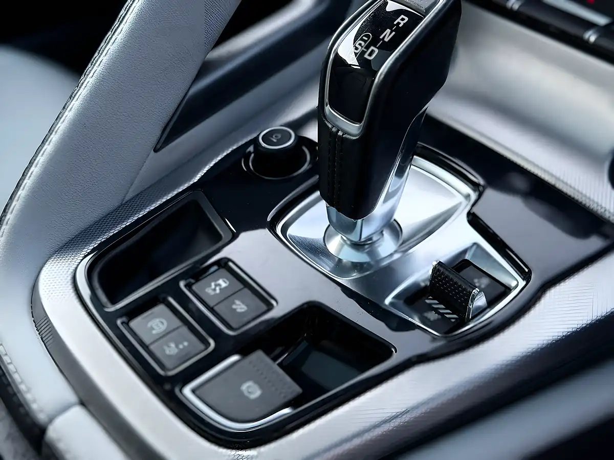 Used 2014 Jaguar F-Type Coupe Black Amethyst - Interior and Exterior details 15
