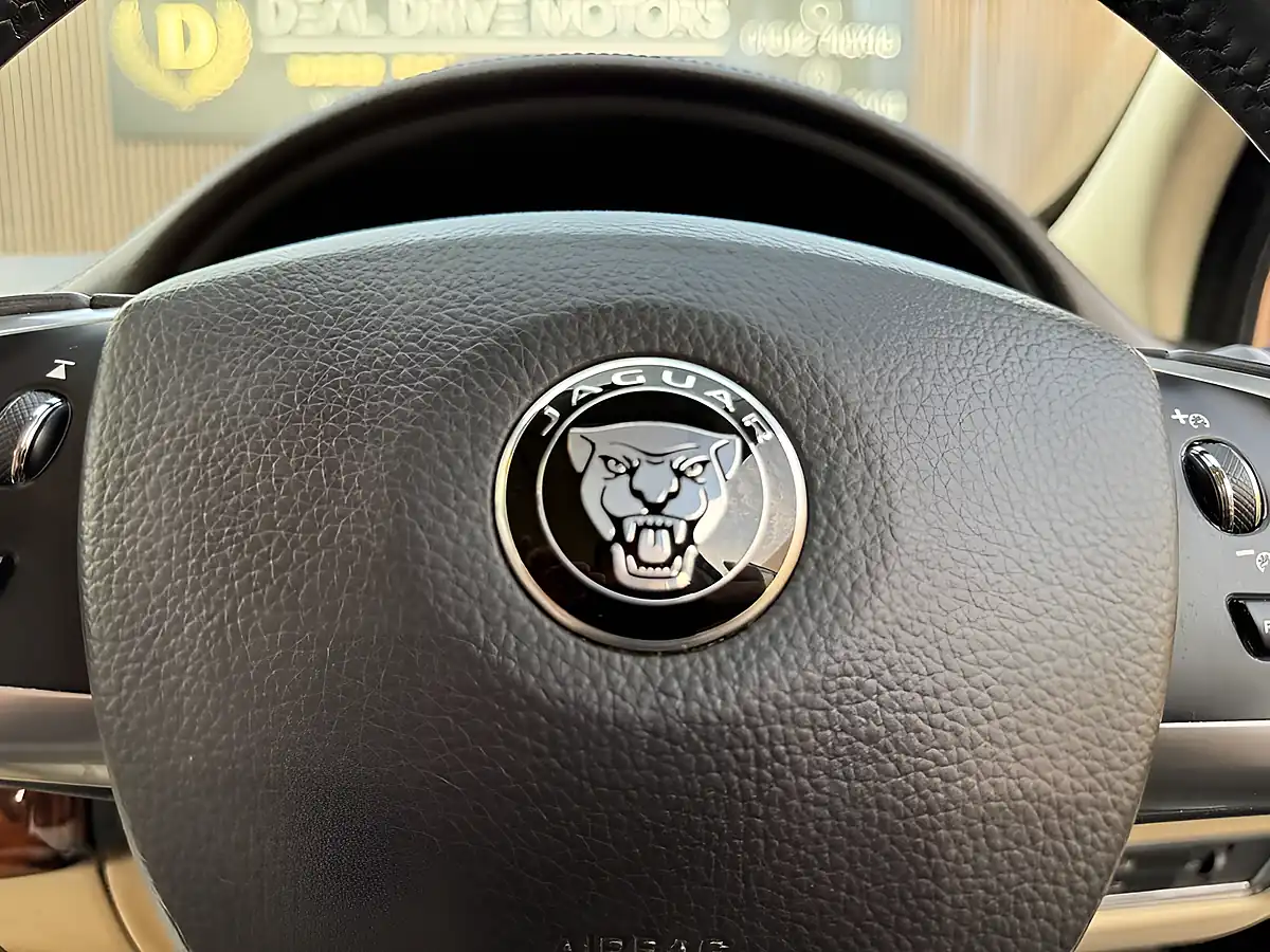 Used 2014 Jaguar Xf Luxury Black - Interior and Exterior details 14