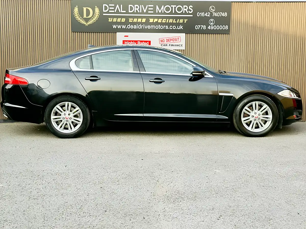 Used 2014 Jaguar Xf Luxury Black - Interior and Exterior details 8