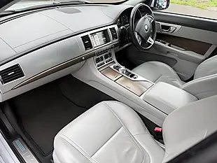 Used 2014 Jaguar Xf Luxury Silver - Interior and Exterior details 10